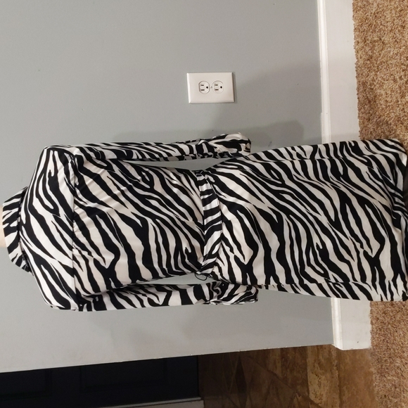 Long sleeve shirt dress INC small zebra print - Picture 4 of 5